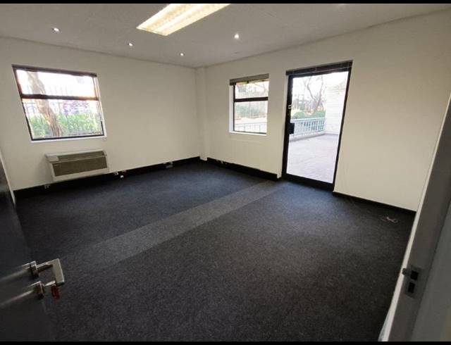 BUSINESS PROPERTY TO RENT IN BRYANSTON